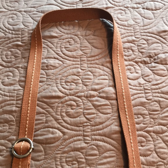 Sakroots Crossbody in EUC - Picture 3 of 12